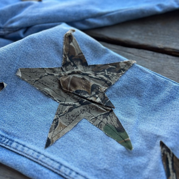 Women’s Denim Patchwork Jeans Camo stars Reworked Jeans Wrangler - Picture 5 of 6